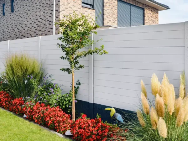 Betonzaun-Motivplatte Prestige glatt aus Beton in Grau