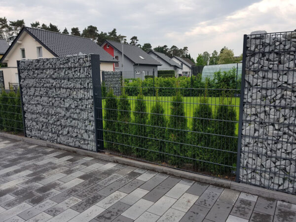 C-Profil-Gabionenpfosten – Akzente in der Gartengestaltung