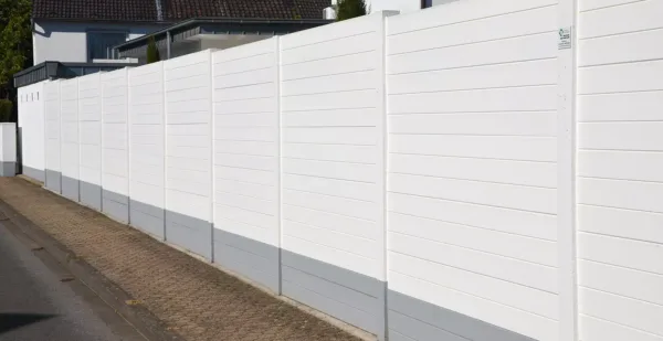 Klassik-Betonzaunmotivplatte Prestige Glatt – vielseitige Gestaltungsmöglichkeiten
