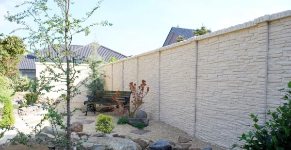 Betonzaunplatte Nostalgie, langlebiger Sicht- und Windschutz