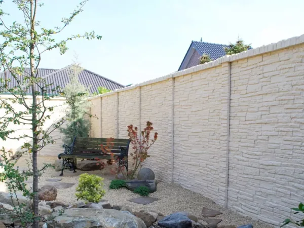 Betonzaunplatte Nostalgie, langlebiger Sicht- und Windschutz