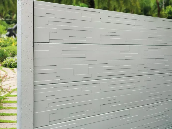 Betonzaun-Motivplatte Tetris mit grafischem Reliefmuster im System Standard S, einseitige Ausführung in Naturgrau
