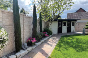 Betongartenhäuser passend zu den Motivplatten aller Betonzaunsysteme