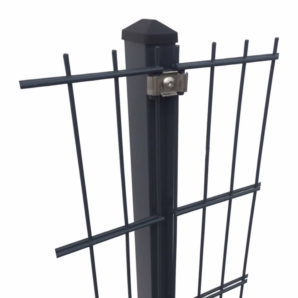 Anthrazitfarbener Zaunpfosten 60 × 40 mm mit Klemmplättchen, an dem zwei Doppelstabmatten befestigt sind